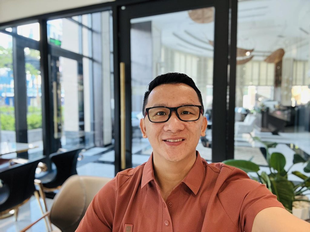 CEO Nguyễn Quốc Trung - Bán hàng online tại nhà